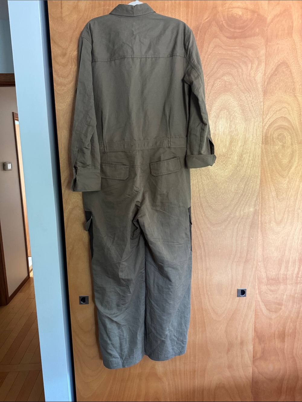 Zara Olive Green Utility Jumpsuit with Contrasting Side Pockets - Picture 7 of 10